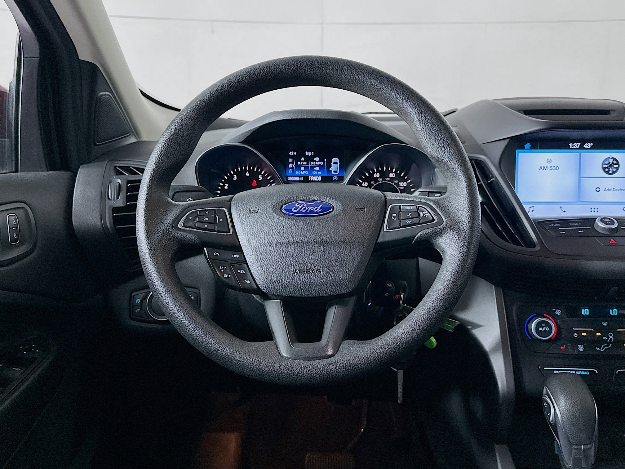 Used 2018 Ford Escape SE w/ SE Sync 3 Package image 17