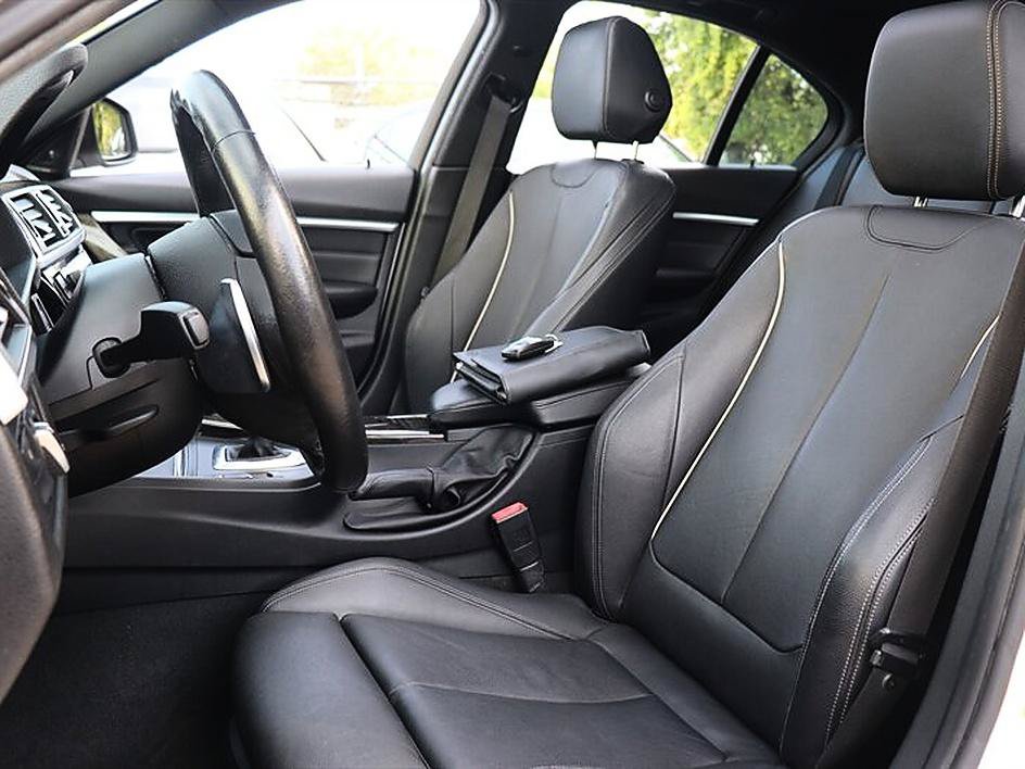 Used 2016 BMW 340i Sedan RWD image 14