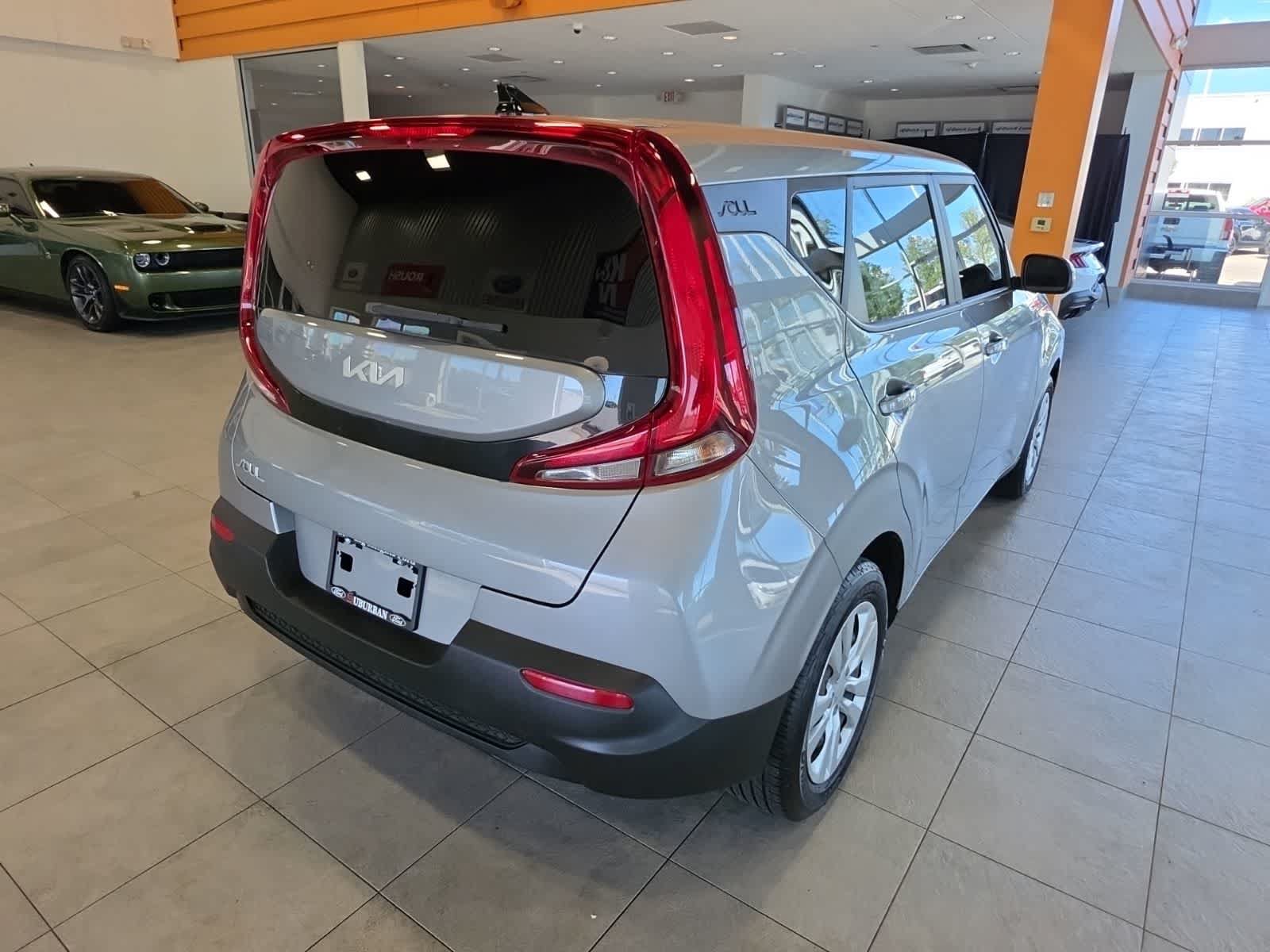 Used 2022 Kia Soul LX FWD image 10