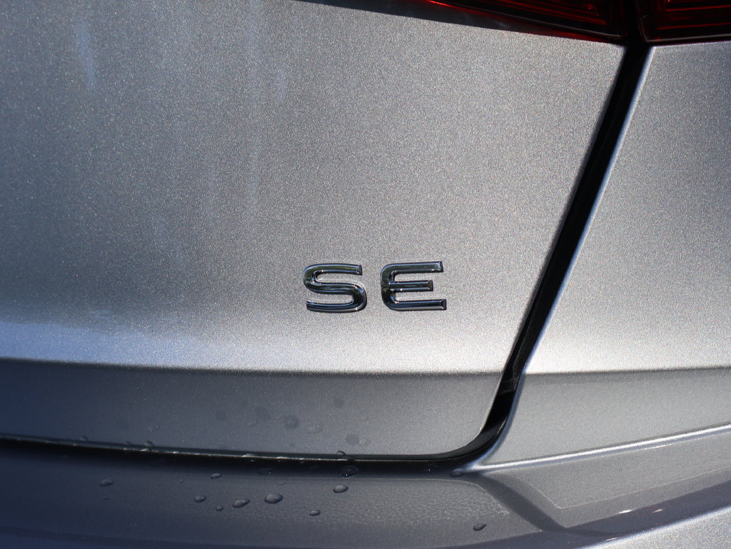 Used 2026 Volkswagen Jetta SE FWD image 35