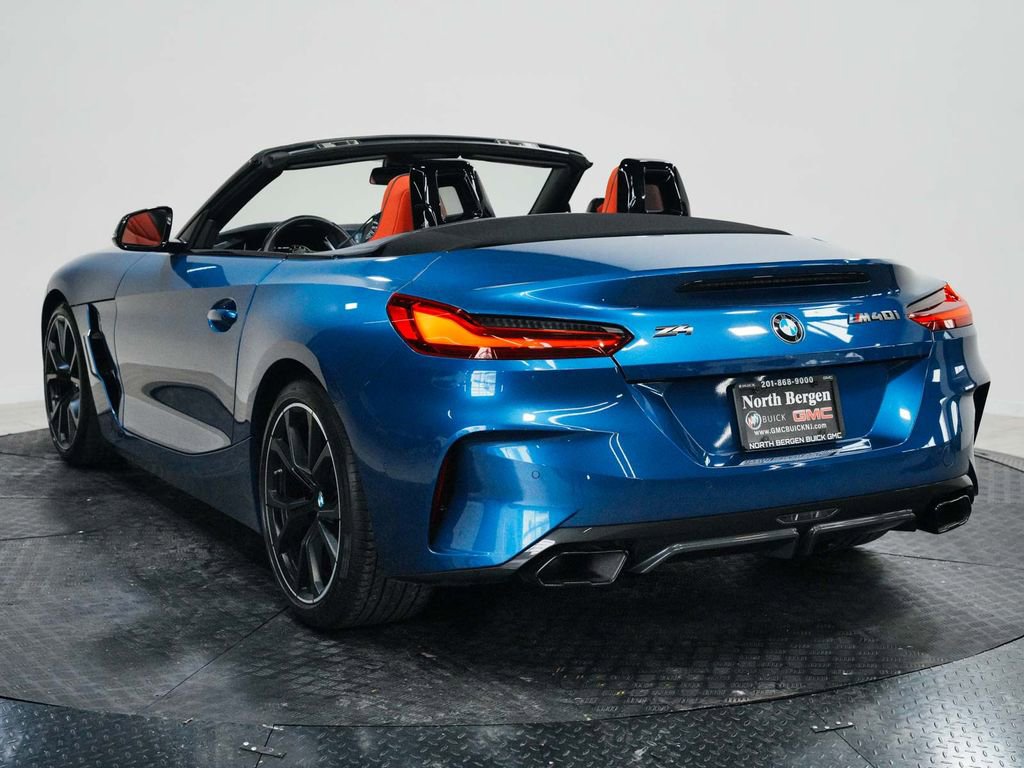 Used 2024 BMW Z4 M40i w/ Premium Package image 6