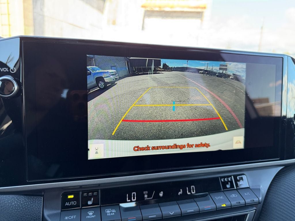 Used 2025 Toyota Camry SE w/ Multimedia Upgrade Package AWD/4WD image 17