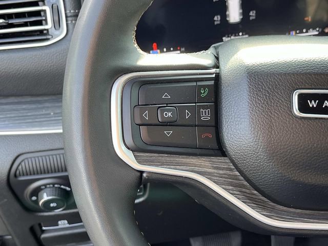 Used 2024 Jeep Wagoneer Series III AWD/4WD image 32