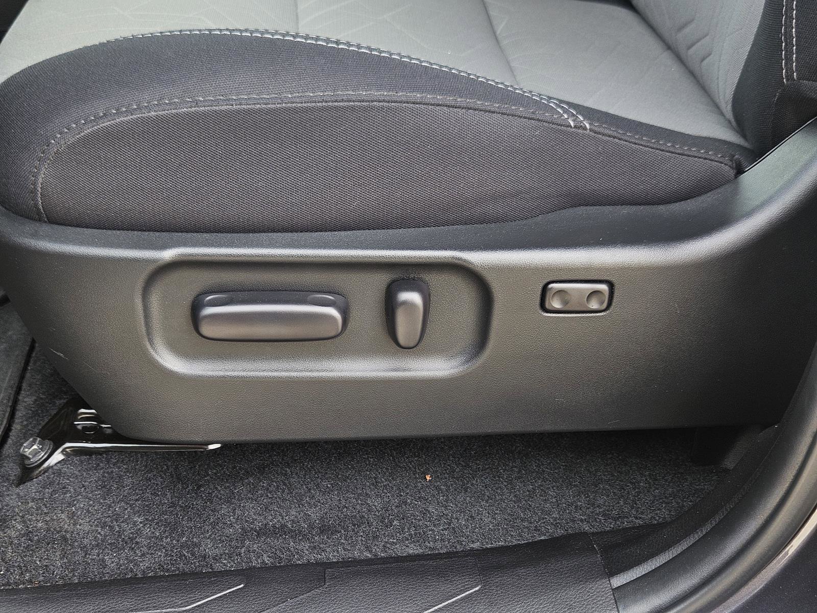 Used 2023 Toyota Tacoma TRD Off-Road image 27