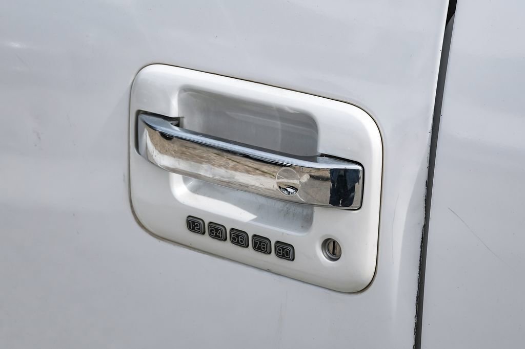 Used 2010 Ford F150 Lariat RWD image 35