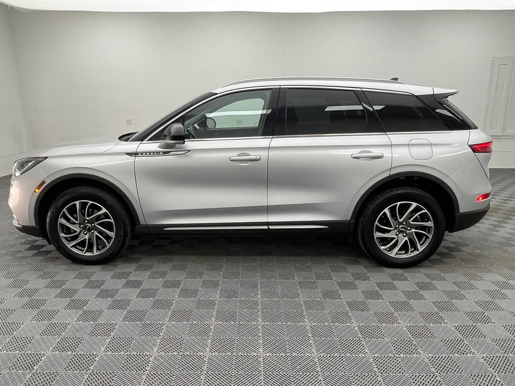 Used 2020 Lincoln Corsair AWD w/ Equipment Group 101A image 13