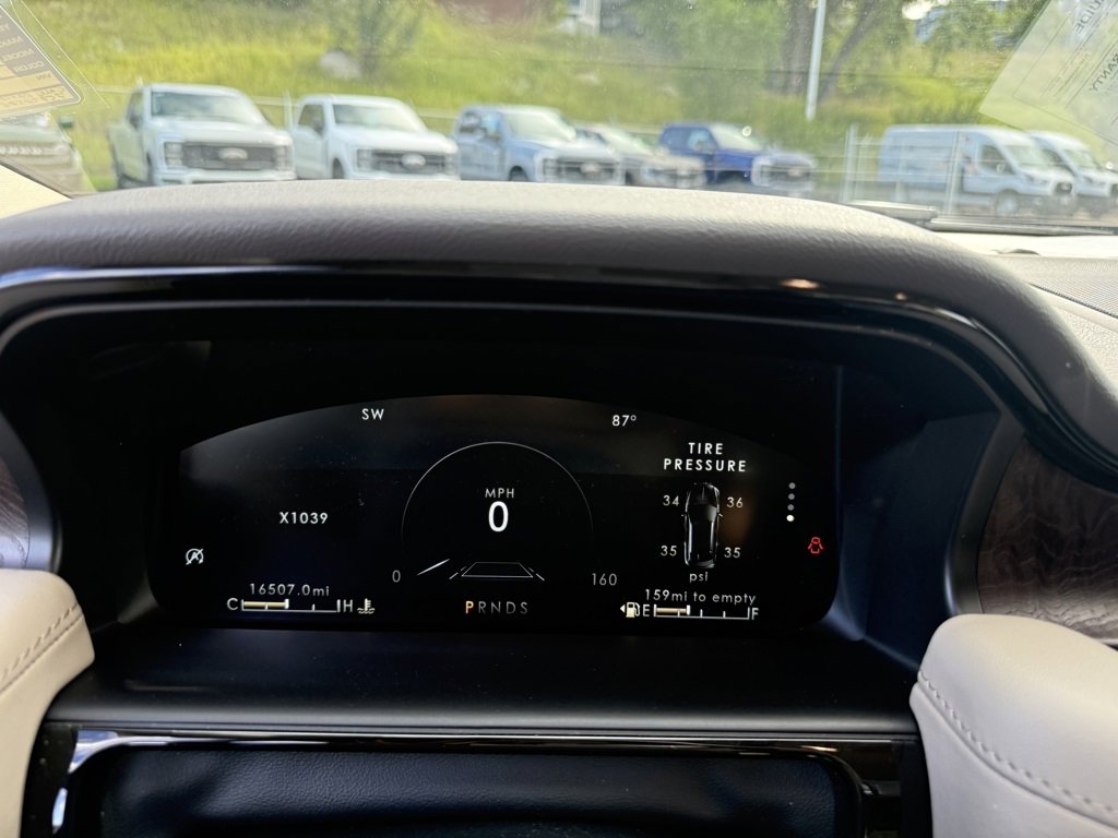 Certified 2022 Lincoln Nautilus Reserve image 15