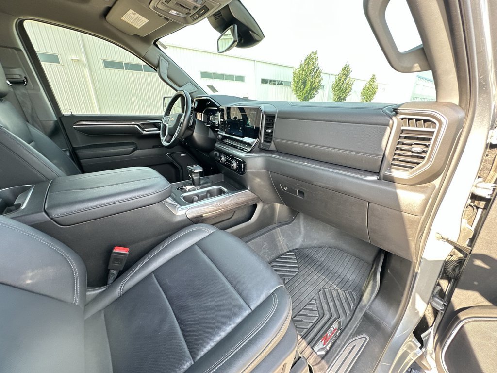 Certified 2024 Chevrolet Silverado 1500 LTZ AWD/4WD image 28