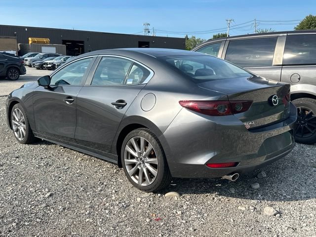 Used 2020 MAZDA MAZDA3 Sedan w/ Select Package FWD image 4