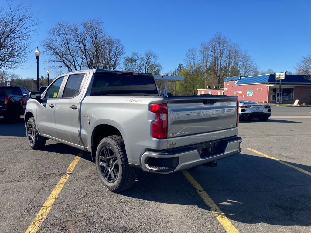 New 2026 Chevrolet Silverado 1500 Custom w/ Turbomax Blackout Package AWD/4WD image 5