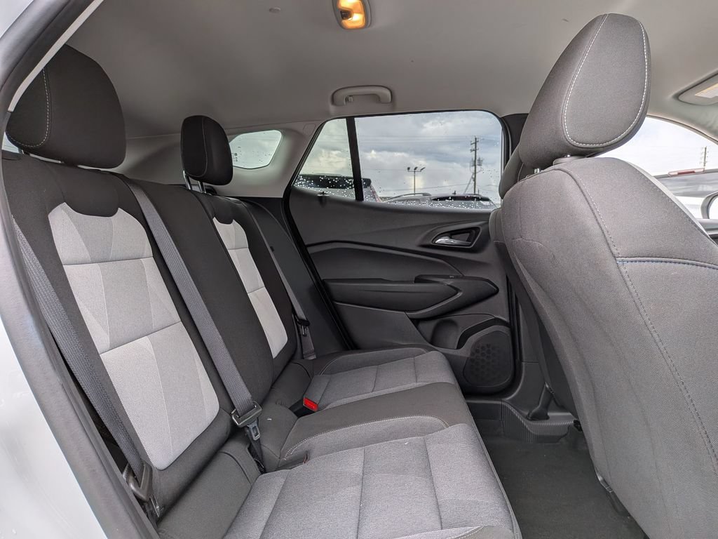 Used 2025 Chevrolet Trax LS FWD image 26