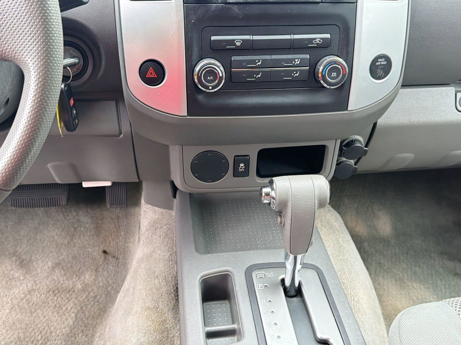 Used 2015 Nissan Frontier SV RWD image 18