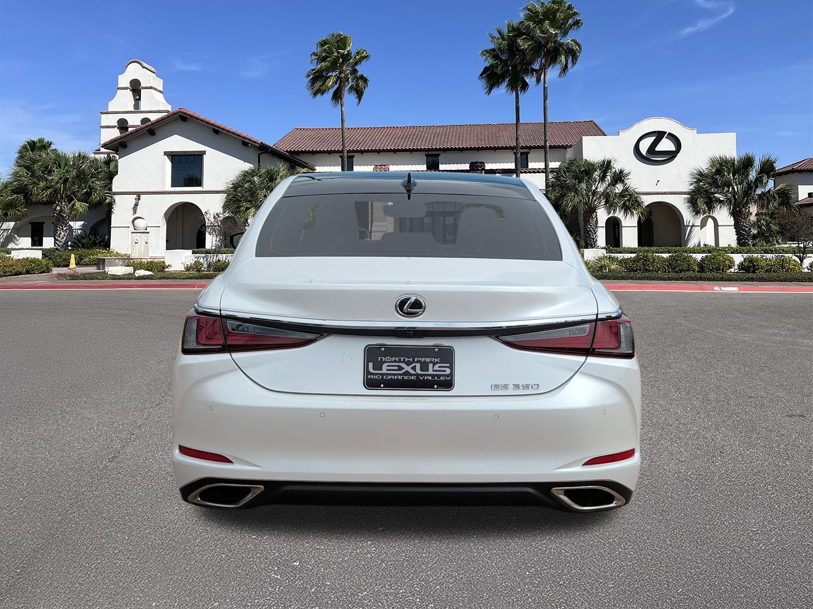 Certified 2025 Lexus ES 350 w/ Premium Package FWD image 3
