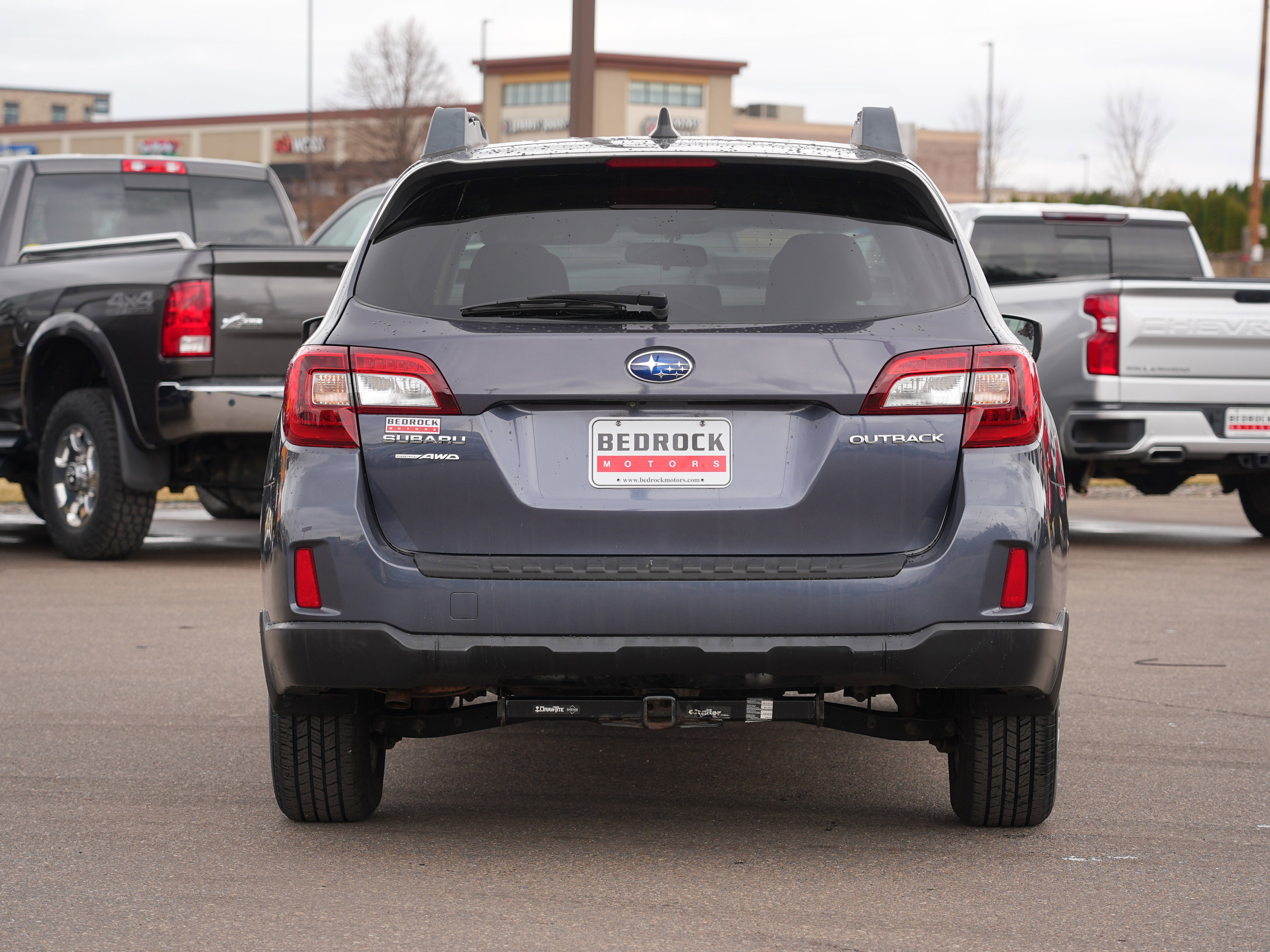 Used 2017 Subaru Outback 2.5i Premium AWD/4WD image 4