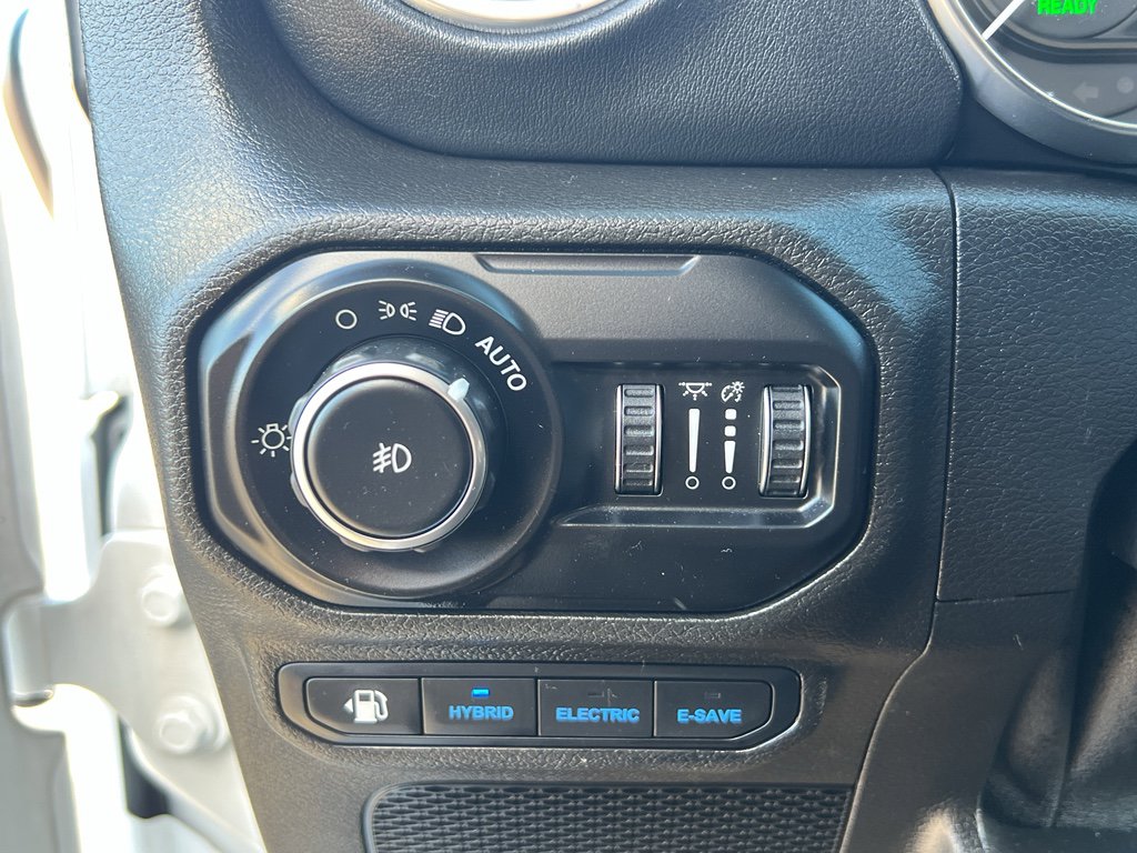 Used 2021 Jeep Wrangler Unlimited Rubicon w/ Cold Weather Group image 14