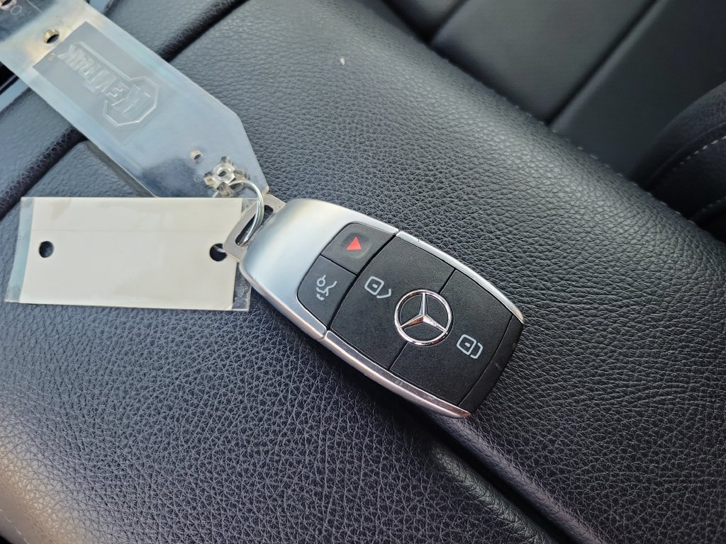 Used 2020 Mercedes-Benz GLE 350 4MATIC image 34