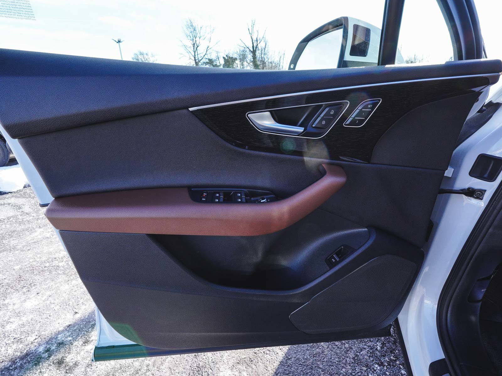 Used 2023 Audi Q7 3.0T Premium w/ Convenience Package image 9