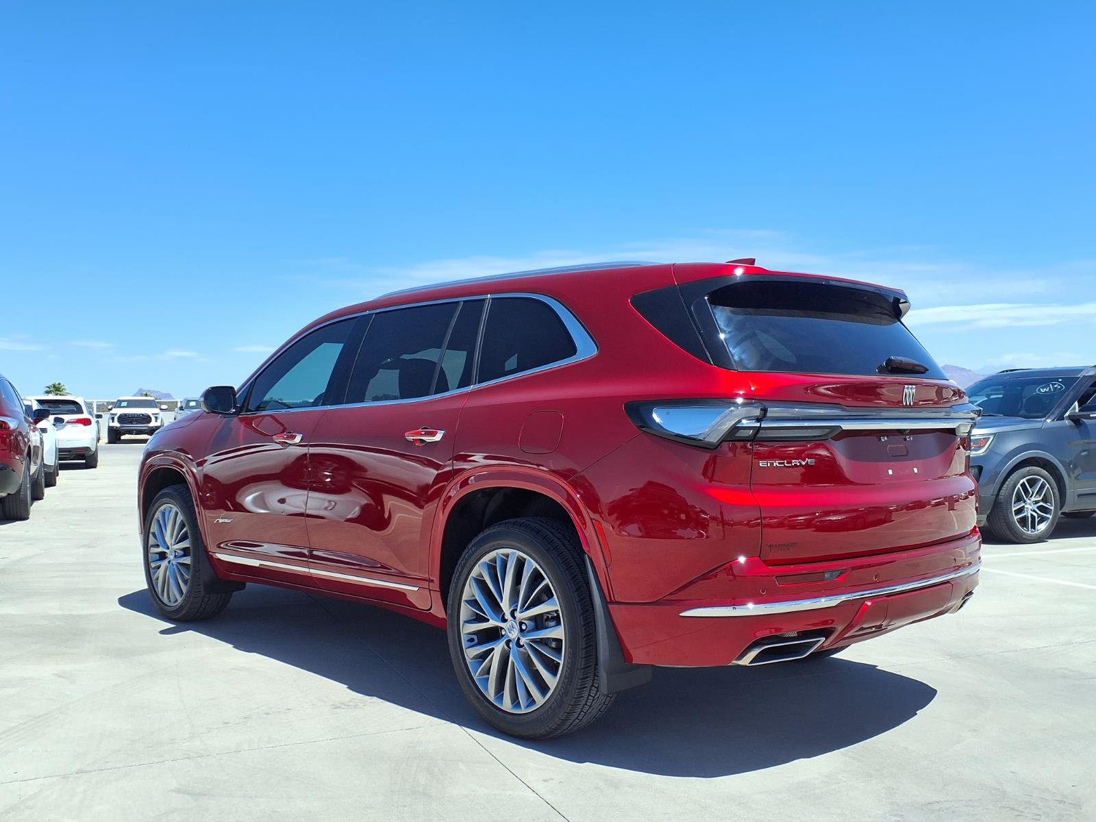 Used 2025 Buick Enclave Avenir w/ Trailering Package, 5000 lbs. FWD image 8