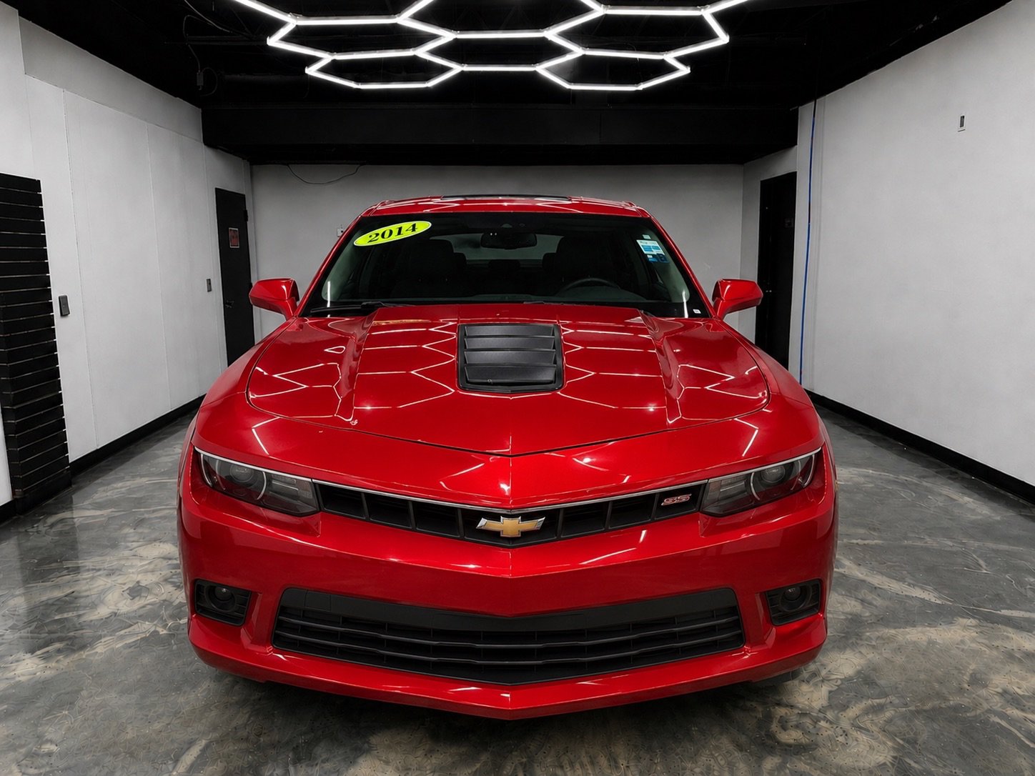 Used 2014 Chevrolet Camaro SS RWD image 7