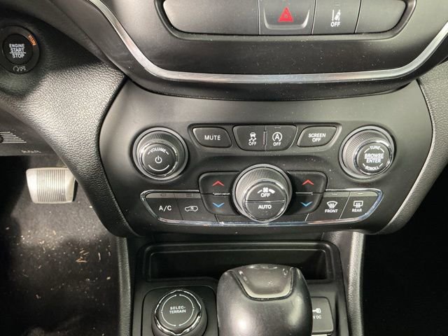 Used 2022 Jeep Cherokee Latitude Lux AWD/4WD image 25