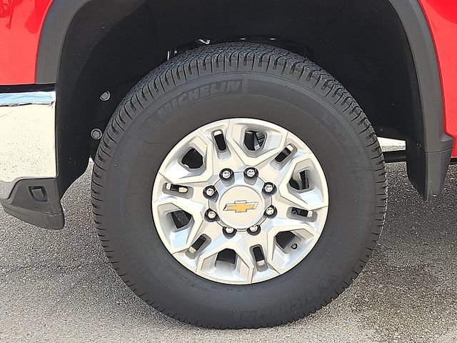 Used 2024 Chevrolet Silverado 2500 LTZ w/ LTZ Convenience Package AWD/4WD image 9