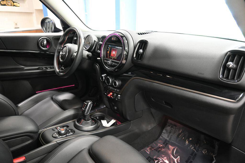 Used 2020 MINI Cooper Countryman S w/ Premium Package FWD image 21
