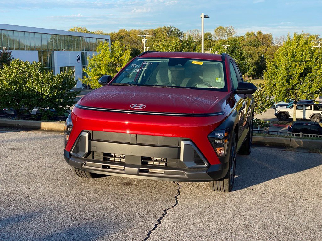Used 2026 Hyundai Kona SEL Premium FWD image 3