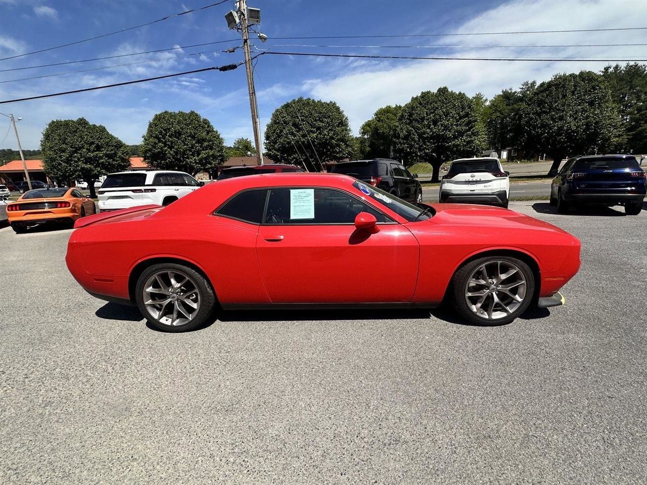 Used 2022 Dodge Challenger GT image 5