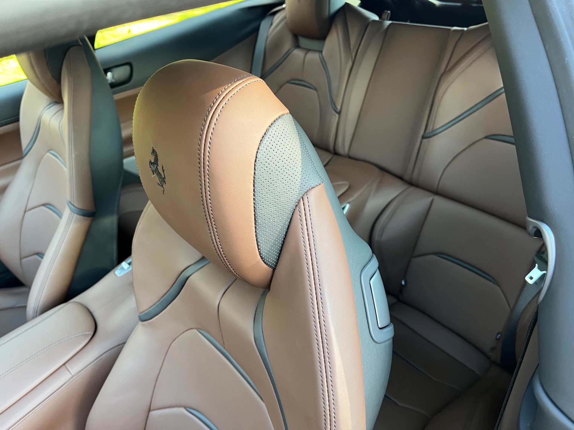 Used 2018 Ferrari GTC4Lusso T RWD image 11