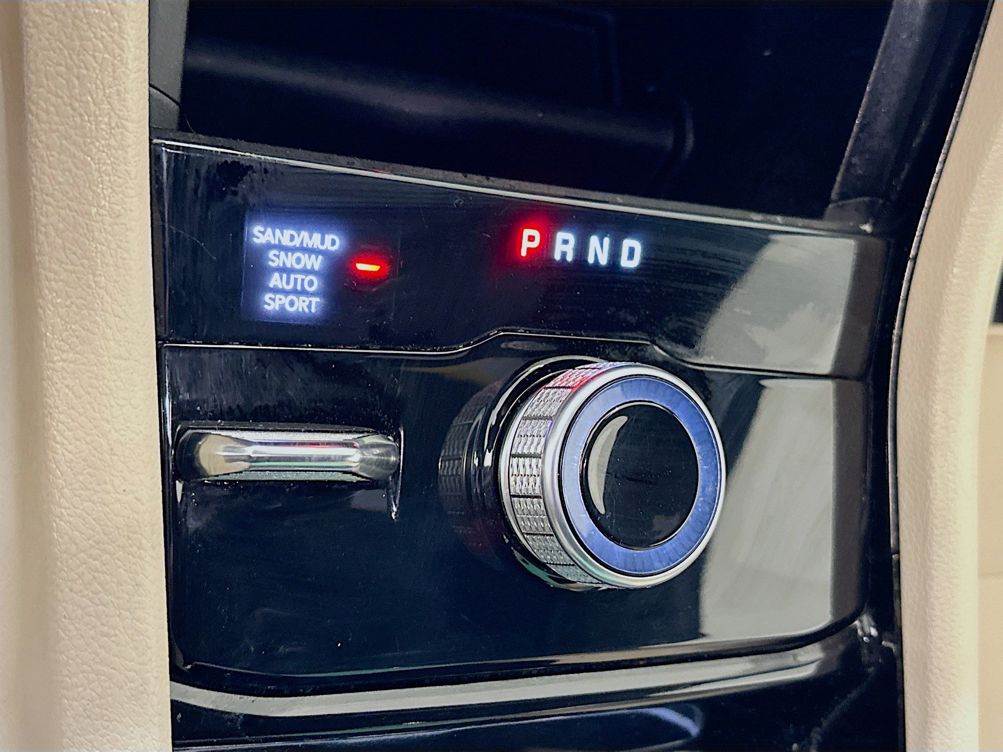 Used 2023 Jeep Grand Cherokee L Limited image 25