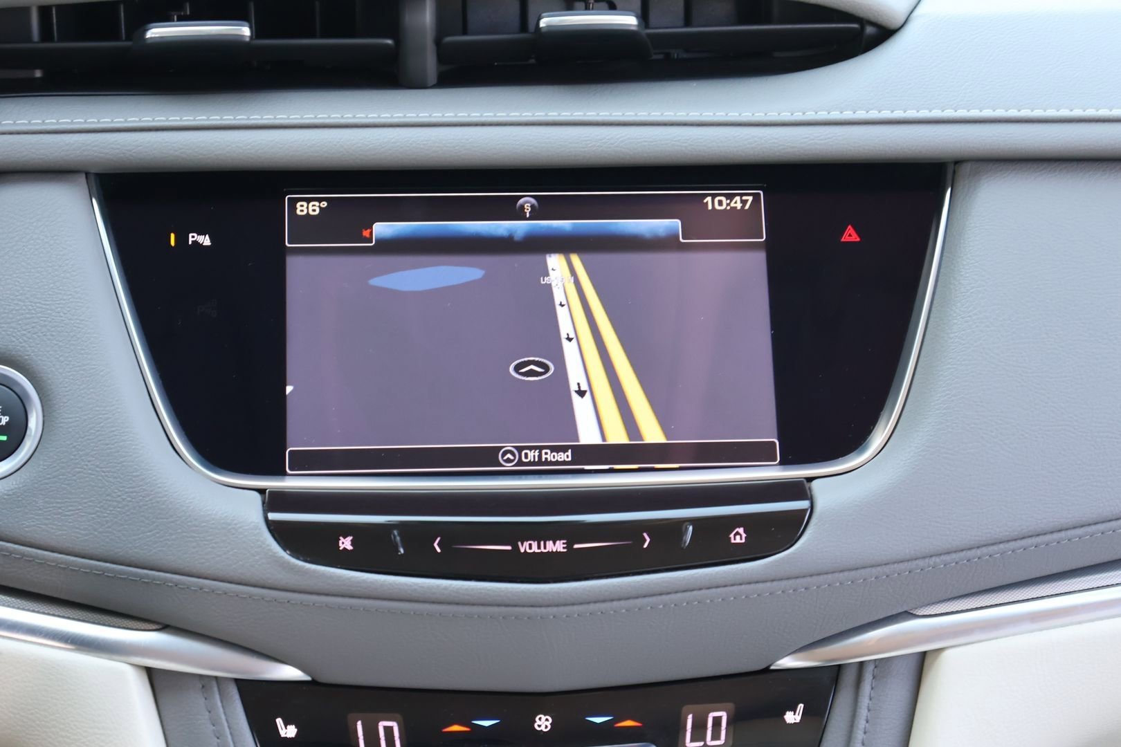 Used 2017 Cadillac XT5 Luxury w/ Driver Awareness Package FWD image 15