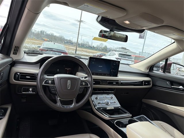 Used 2022 Lincoln Nautilus FWD image 13