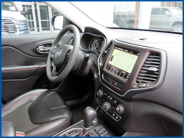 Certified 2022 Jeep Cherokee Trailhawk w/ Sun, Sound & Nav Group AWD/4WD image 8