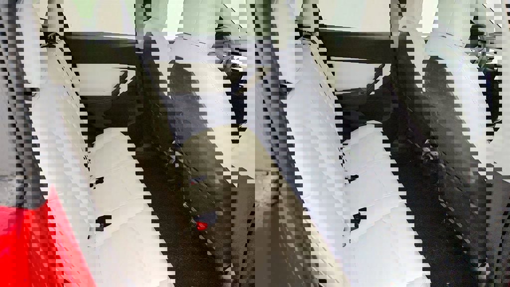 Used 2020 Tesla Model Y Long Range AWD/4WD image 27