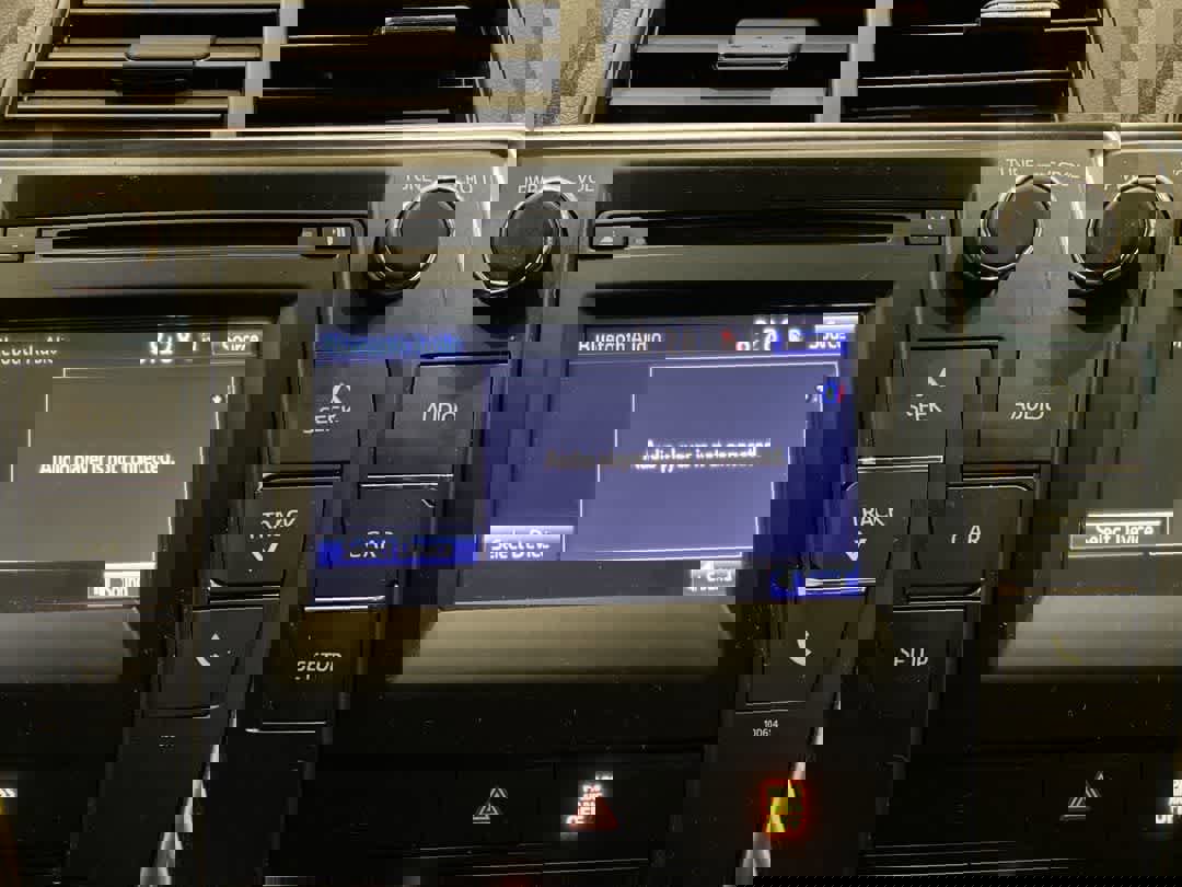 Used 2017 Toyota Camry SE image 19