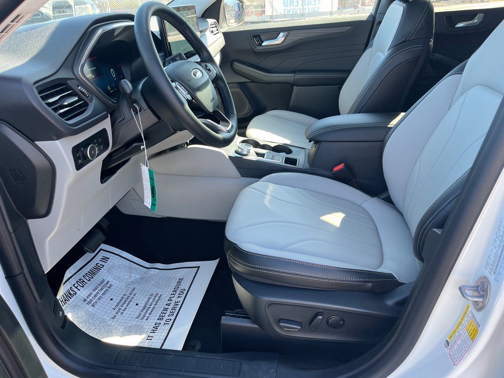 New 2026 Ford Escape Platinum w/ Premium Technology Package image 17