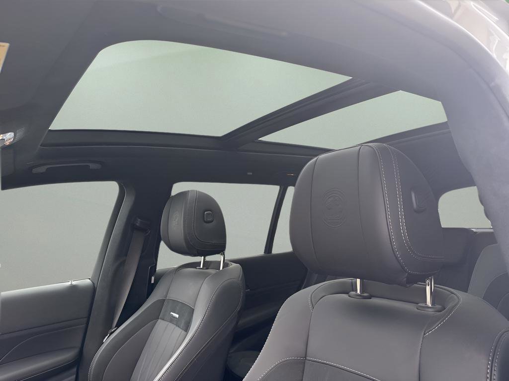 Used 2025 Mercedes-Benz GLS 63 AMG 4MATIC image 11