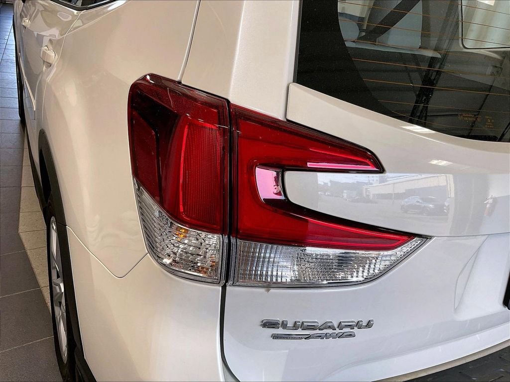 Used 2023 Subaru Forester AWD/4WD image 32