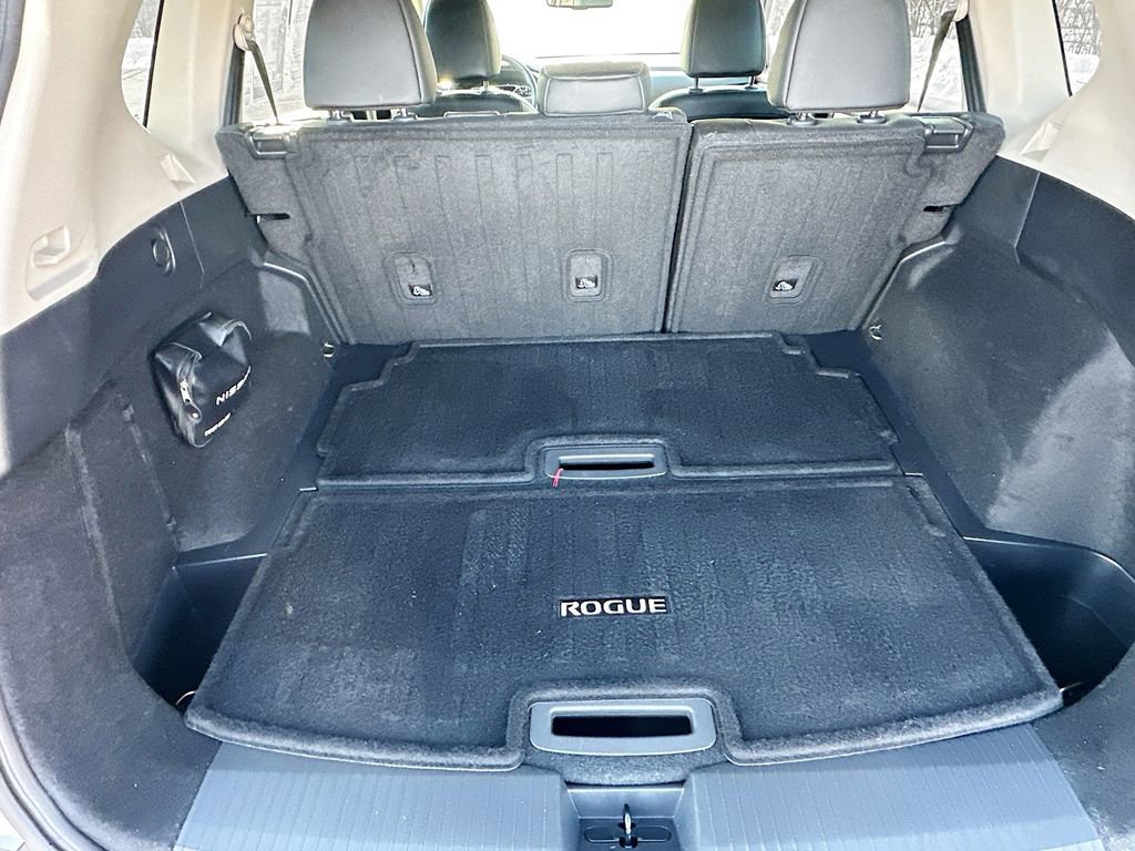 Used 2023 Nissan Rogue SL AWD/4WD image 35