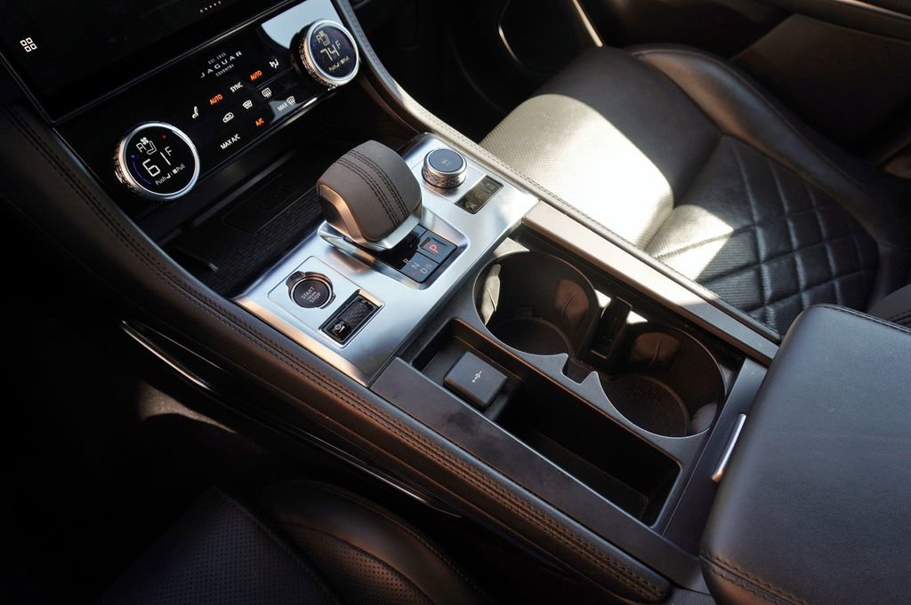 Used 2023 Jaguar F-PACE S AWD/4WD image 28