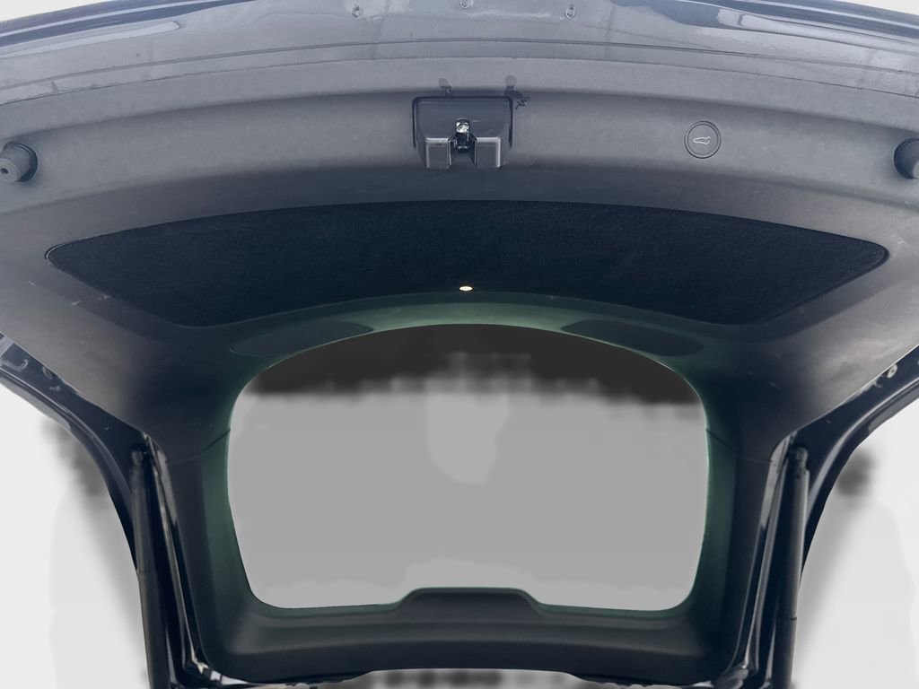 Used 2024 Tesla Model Y Long Range image 79