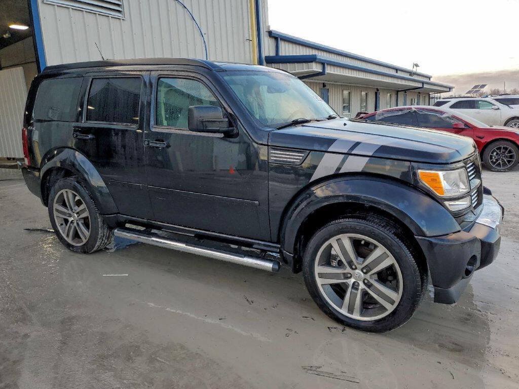 Used 2011 Dodge Nitro Shock w/ Chrome Accents Group AWD/4WD image 3