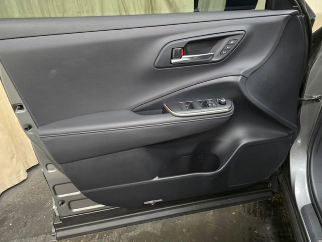 Used 2023 Toyota Crown Limited w/ Advanced Technology Package image 14