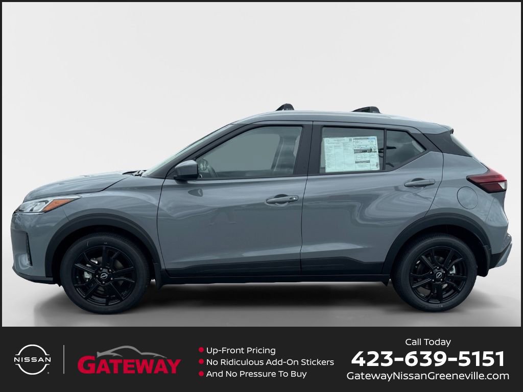 New 2024 Nissan Kicks SV w/ Interior Electronics Package