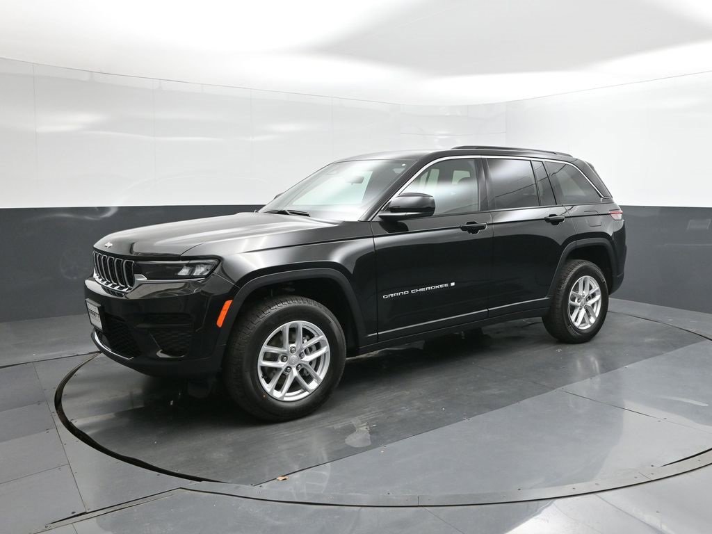 New 2025 Jeep Grand Cherokee Laredo X image 1