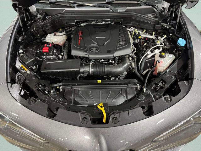 Used 2022 Alfa Romeo Stelvio Ti image 31