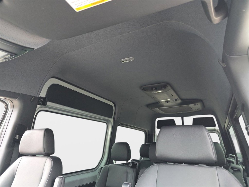 Used 2023 Mercedes-Benz Sprinter 2500 image 34