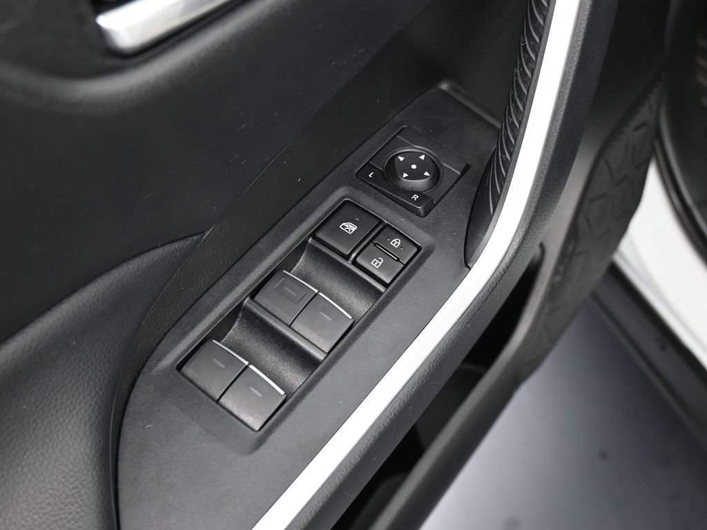 Used 2023 Toyota RAV4 XLE image 17