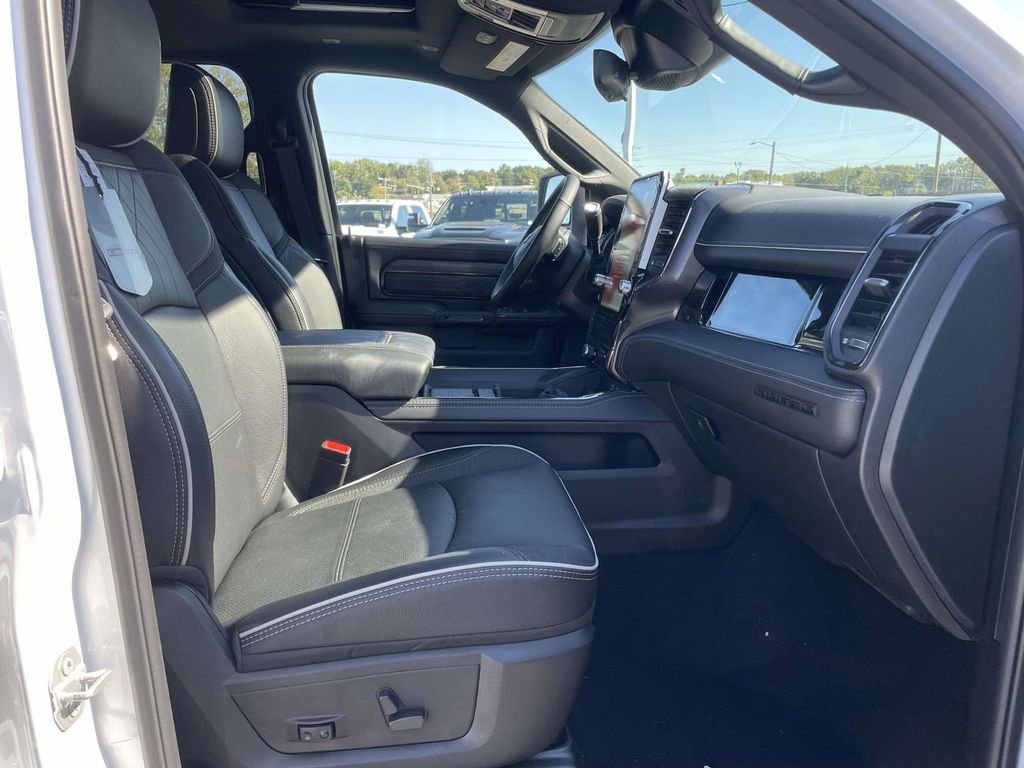 New 2026 RAM 3500 Limited image 15