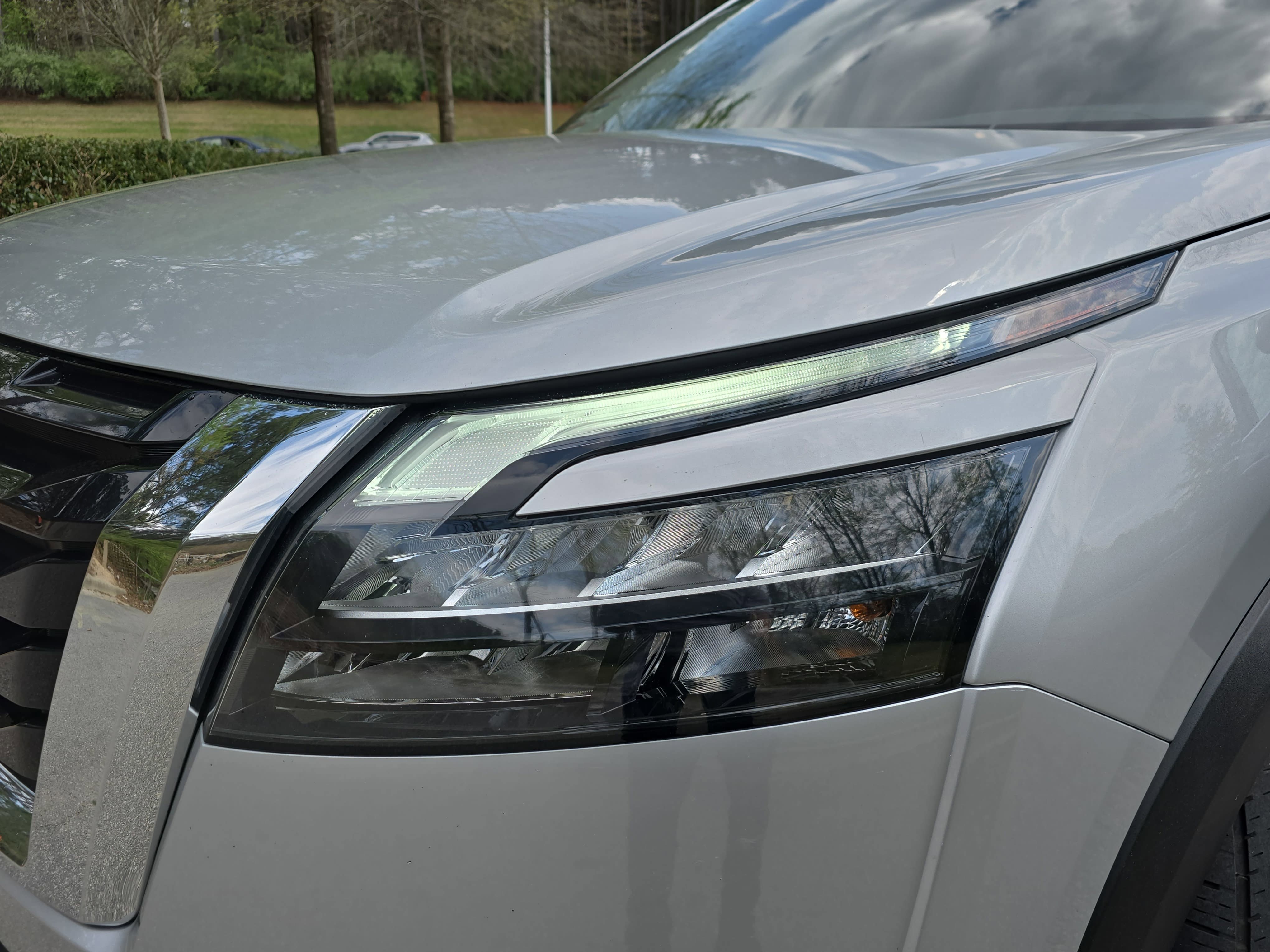 Used 2024 Nissan Pathfinder SV image 29